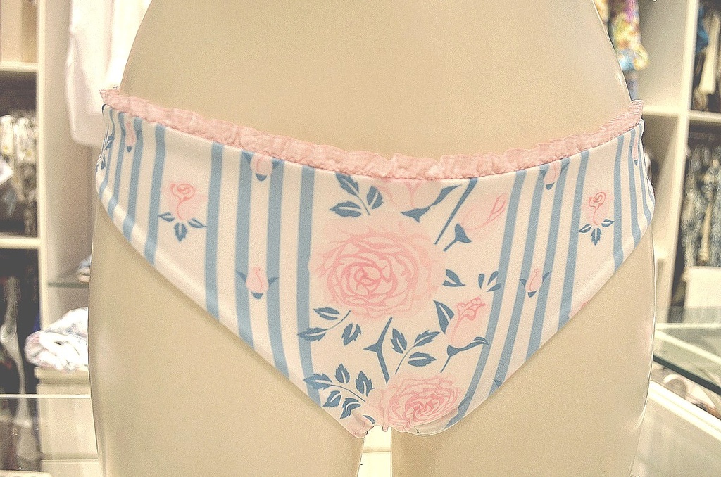 I COSTUMI DEL FORTE COLLEZIONE ROSAROSAE3.JPG