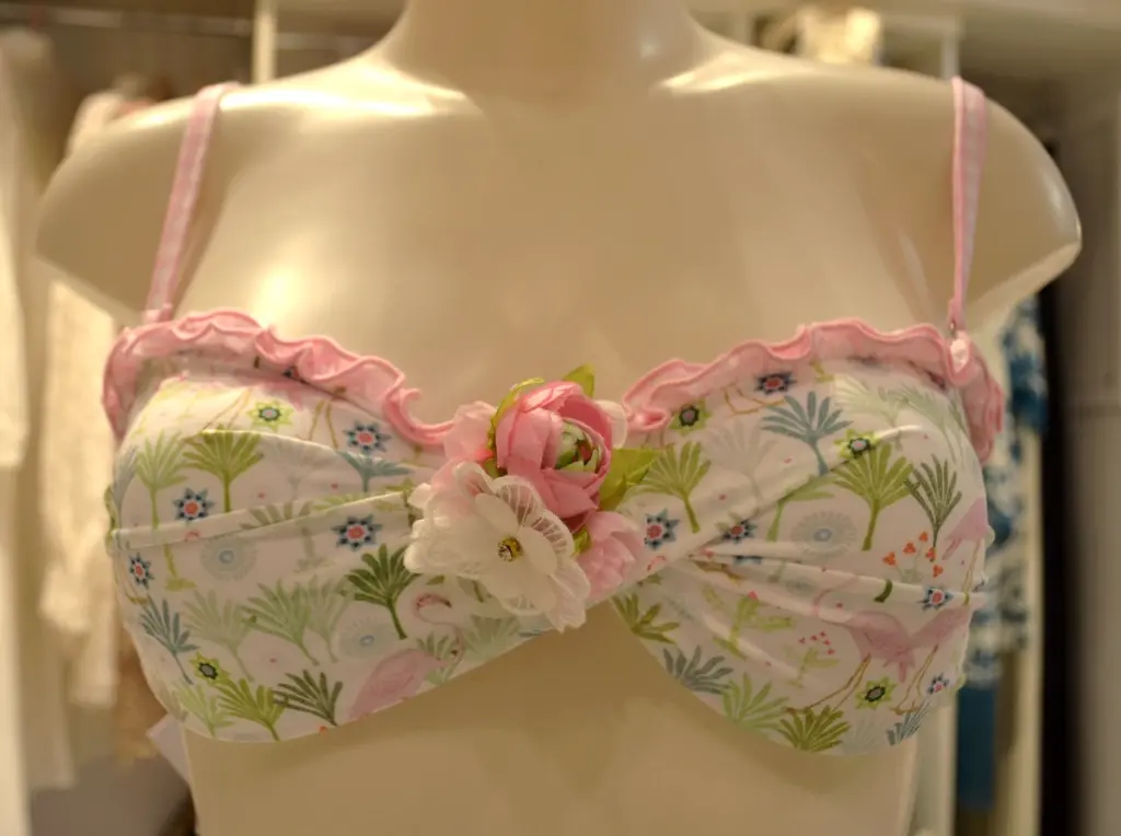 I COSTUMI DEL FORTE COLLEZIONE FLAMINGO10.webp