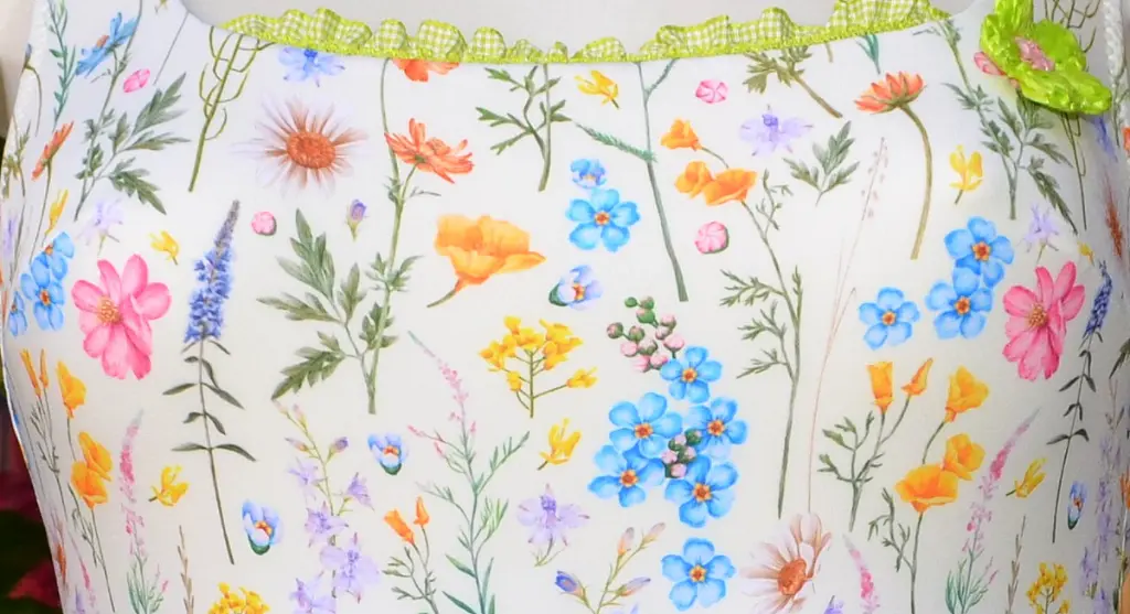 2fioridicampo,lapeoperaia,artigianali, costumisartoriali,fortedeimarmi.webp