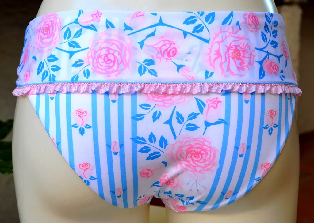 5BIKINICOSTUMIDELFORTE,ROSA,FORTEDEIMARMI,SHOPPING.webp