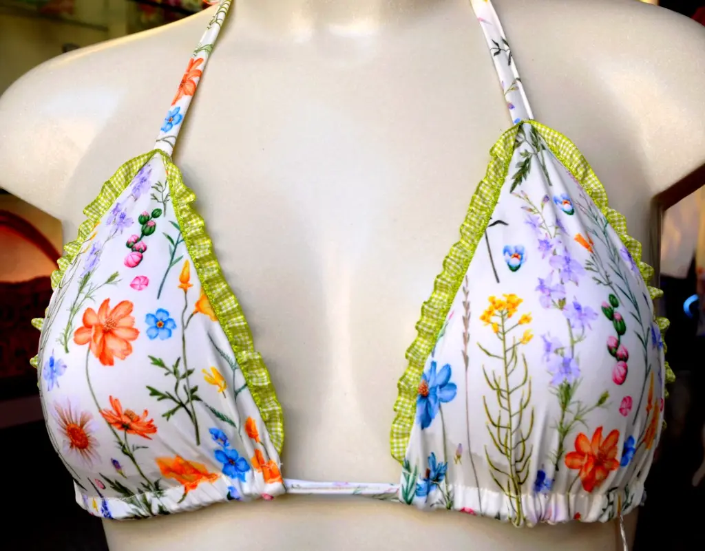 2,BIKINI,FIORIDICAMPO,FORTEDEIMARMI,ICOSTUMIDELFORTE,SHOPPING.webp