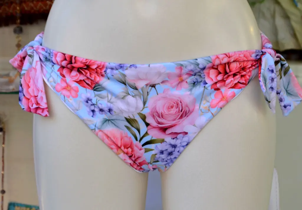 3lapeoperiaia,costumidelforte,bikini,shoppng,fortedeimarmi.webp