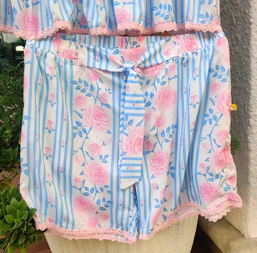 3,top,shorts,lapeoperaia,shoppingfortedeimarmi,mare,.webp