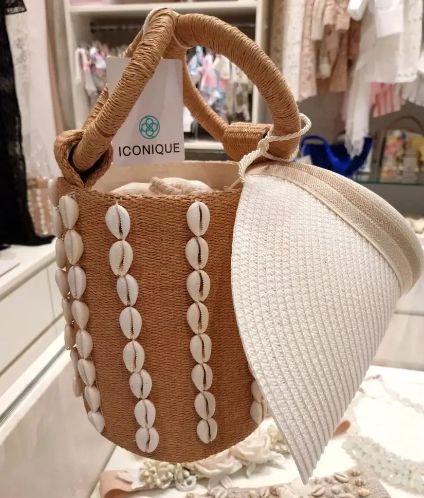 ICONIQUE - BORSA CON CONCHIGLIE E VISIERA ARGENTO