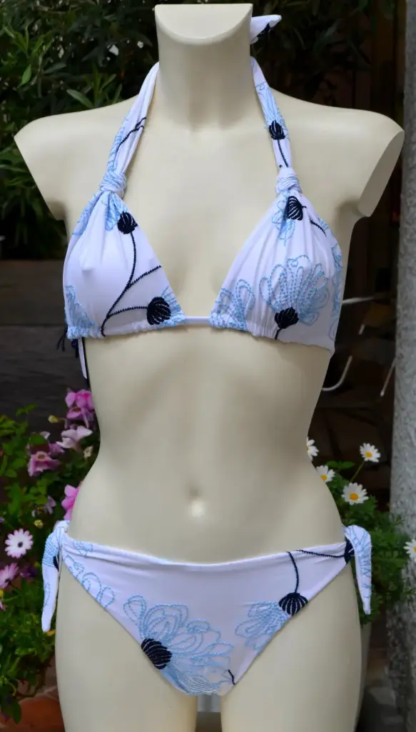 isa belle - bikini