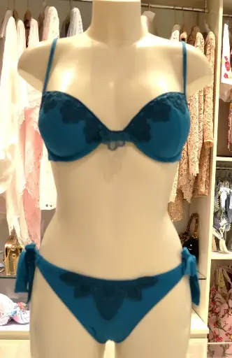 RAFFAELA D'ANGELEO - BIKINI