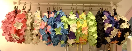 I COSTUMI DEL FORTE - CUFFIE CON FIORI DI GOMMA APPLICATI
