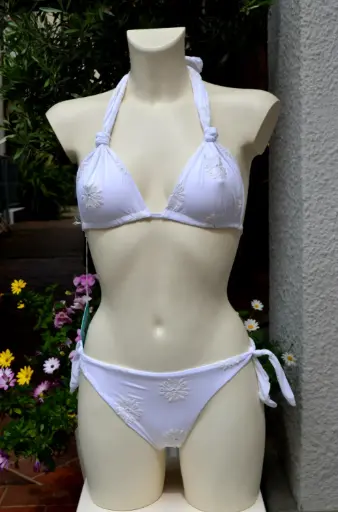 isa belle - bikini